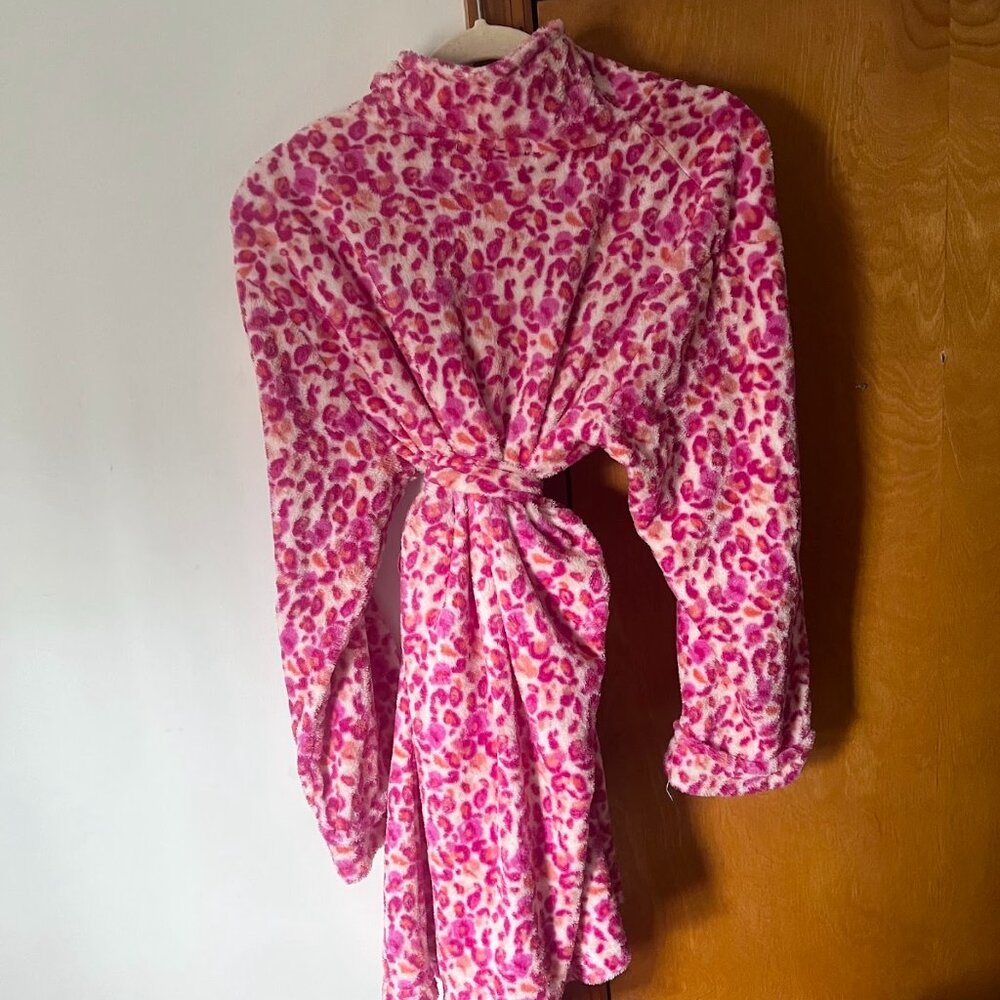 Inteco Intimates Pink Leopard Print Robe - Picture 3 of 3